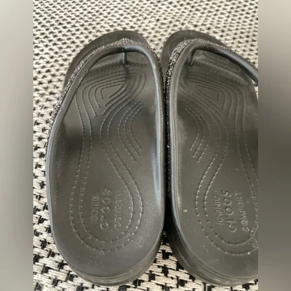 Crocs Glitter Flip Flop Sandals Black Casual Comfort Summer Bling Size 9 - Picture 5 of 9